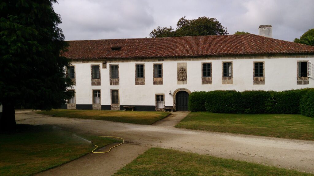 casa rural en galicia con monumentos